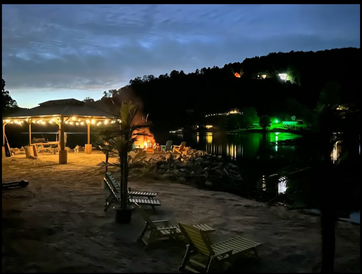 Pavilion solar lights at night